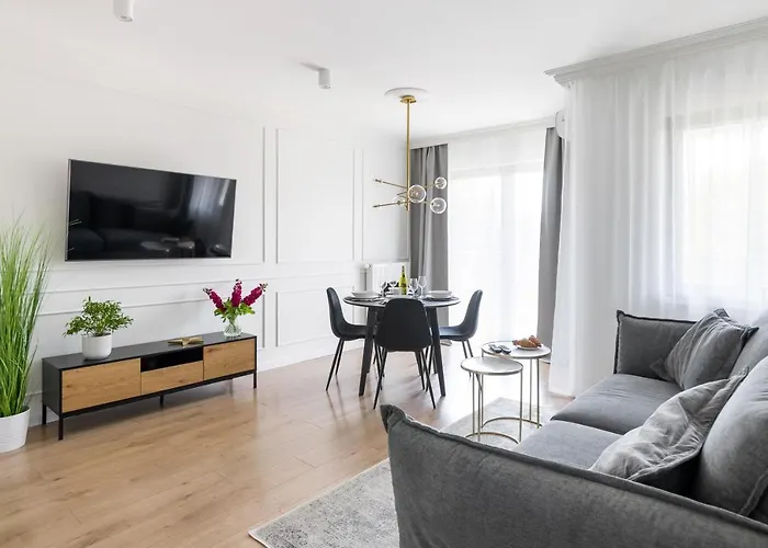 Golden Star Apartment